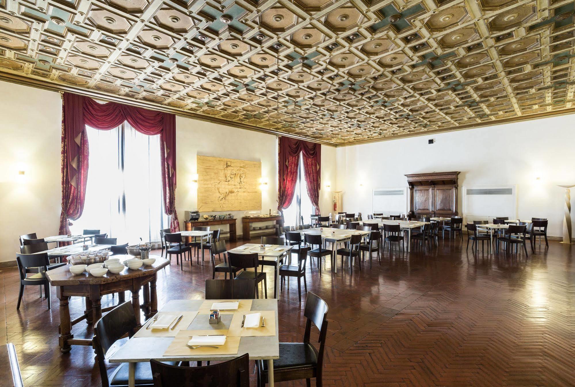 Hotel Columbus Рим Екстериор снимка