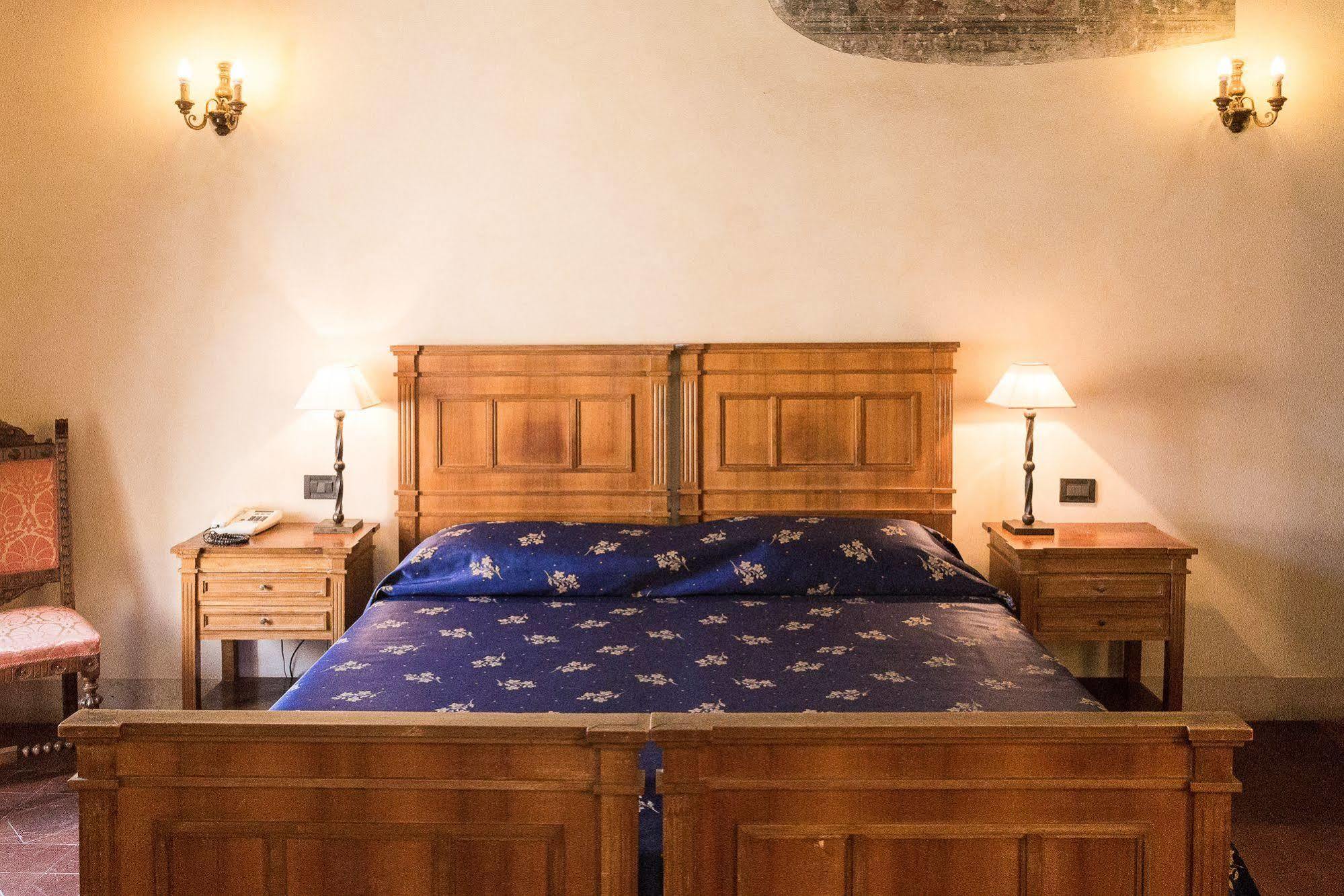 Hotel Columbus Рим Екстериор снимка