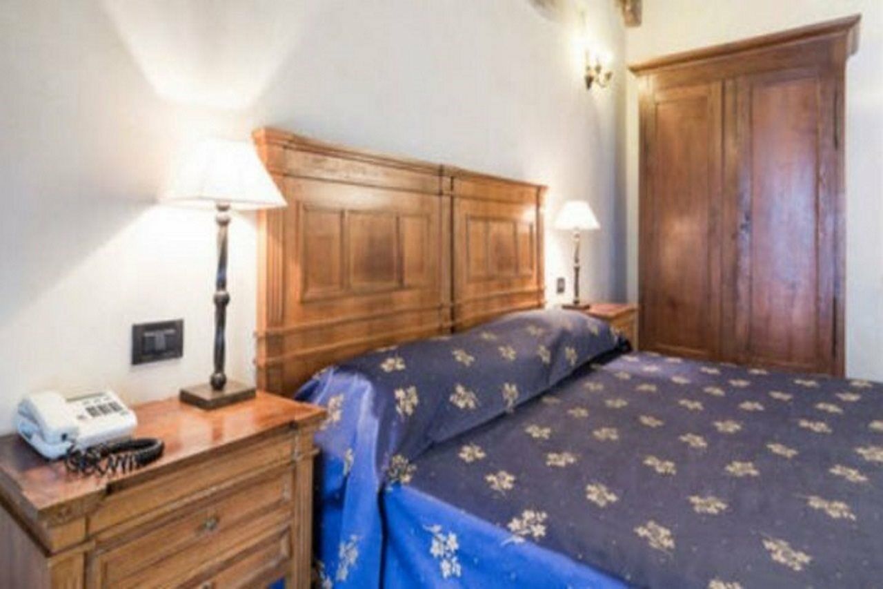 Hotel Columbus Рим Екстериор снимка