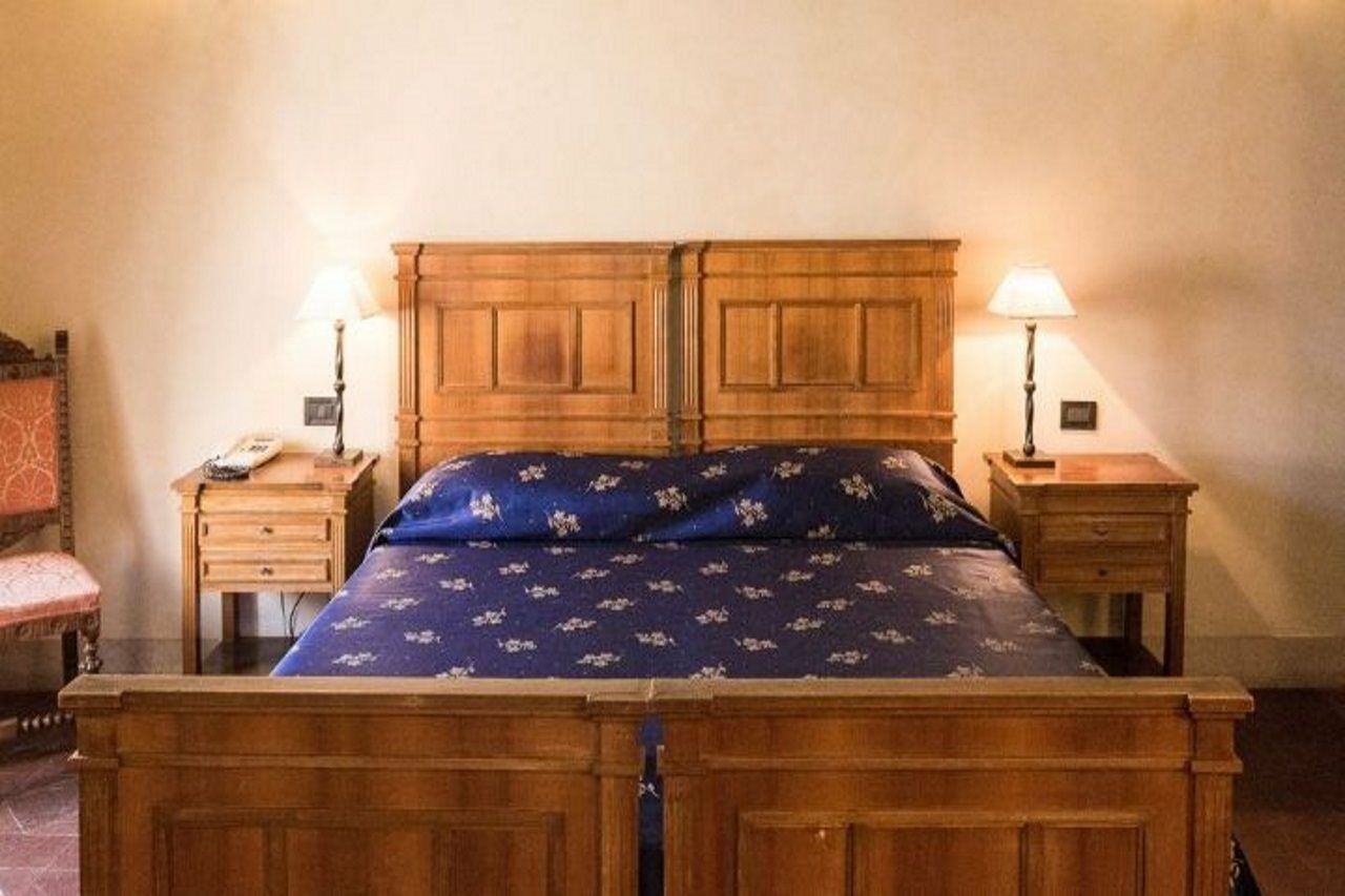Hotel Columbus Рим Екстериор снимка
